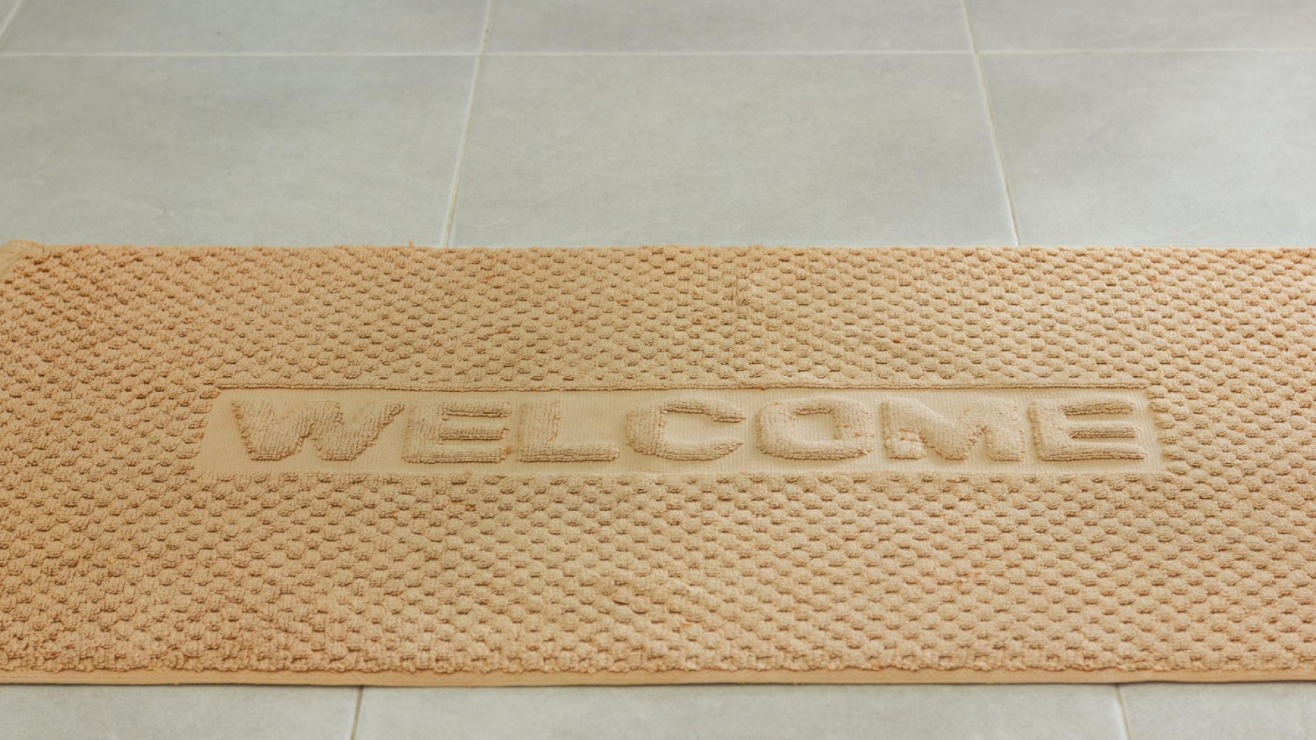Tapis personnalisés : le guide complet pour allier image de marque et propreté
